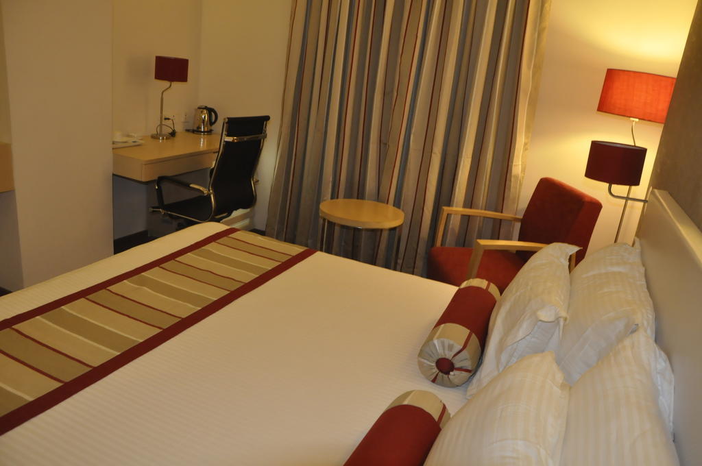 Hotel Rallentino Kota  Zimmer foto